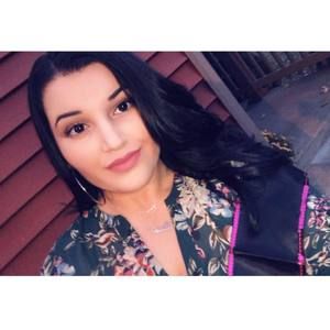 Meet your Posher, Alexis